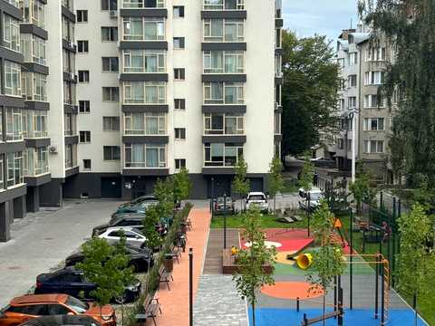 квартира за адресою Чорновола вул., 123-А
