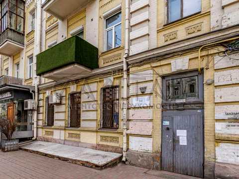 комерційна за адресою Саксаганського вул., 13/42