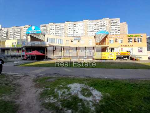 комерційна за адресою Анни Ахматової вул., 14А