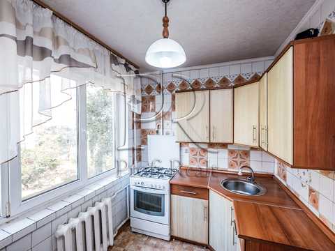квартира за адресою Романа Шухевича просп. (Генерала Ватутіна), 8-А