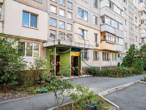 квартира за адресою Романа Шухевича просп. (Генерала Ватутіна), 8-А