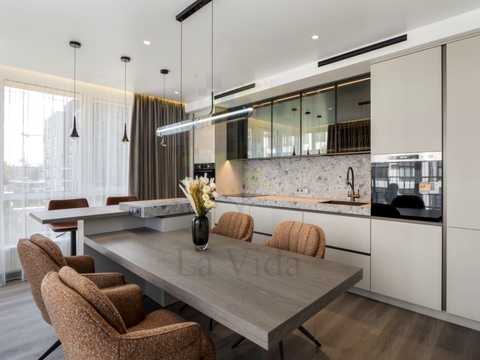 квартира за адресою Салютна вул., (Будинок 03801-03901)