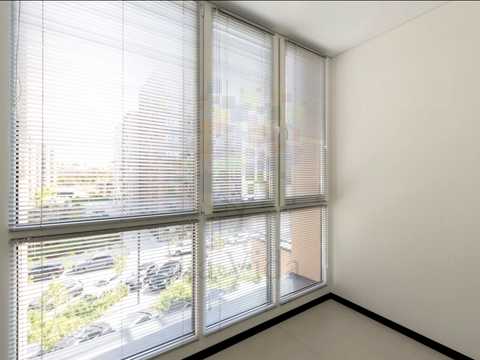 квартира за адресою Салютна вул., (Будинок 03801-03901)