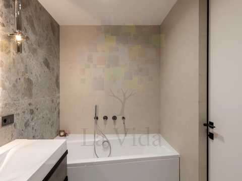 квартира за адресою Салютна вул., (Будинок 03801-03901)