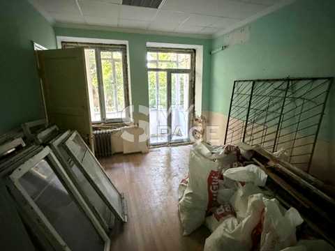 комерційна за адресою Гетьмана Павла Скоропадського вул. (Толстого), 15