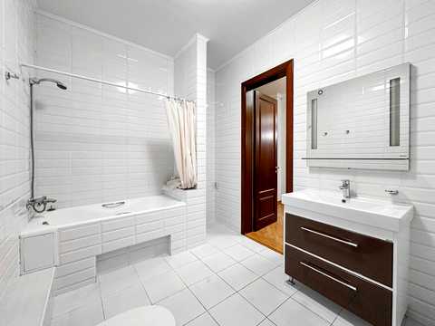 квартира за адресою Олександра Кониського вул., 28А-30А