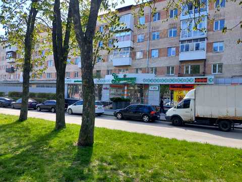 комерційна за адресою Космонавтів просп., 20