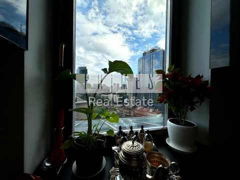 квартира за адресою Кропивницького вул., 10