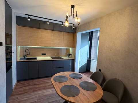 квартира за адресою Перлинна вул., 1б