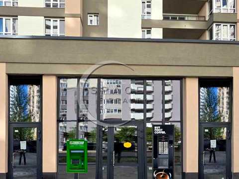 комерційна за адресою Соборна вул., 23
