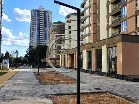 комерційна за адресою Соборна вул., 23