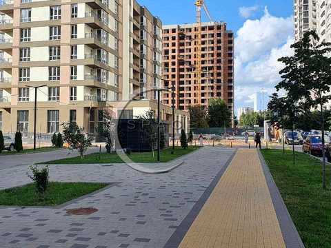 комерційна за адресою Соборна вул., 23