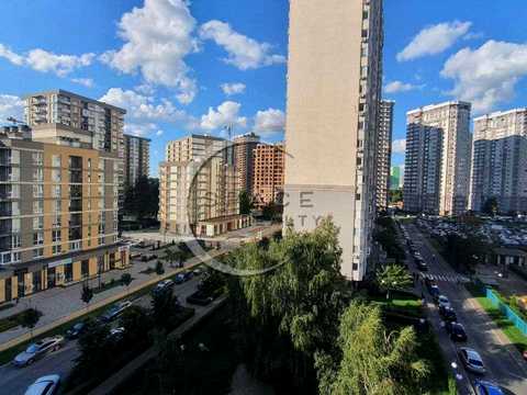 комерційна за адресою Соборна вул., 23