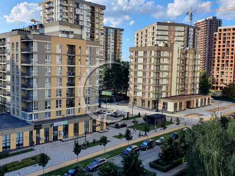 комерційна за адресою Соборна вул., 23
