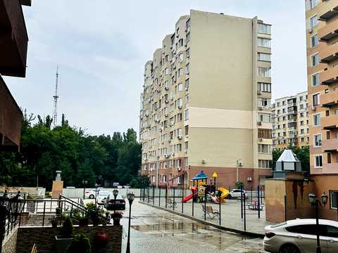 квартира за адресою Зоопаркова вул., 8в