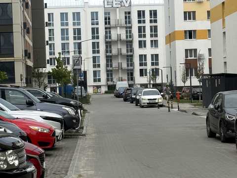 коммерческая по адресу Героїв Крут ул., 4-А