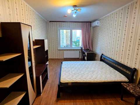 квартира за адресою Софії Русової вул., 3