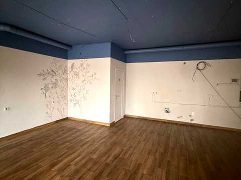 комерційна за адресою Соборна вул., 285а