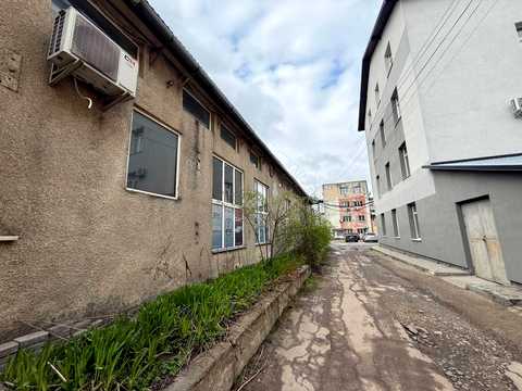 комерційна за адресою Городоцька вул., 174