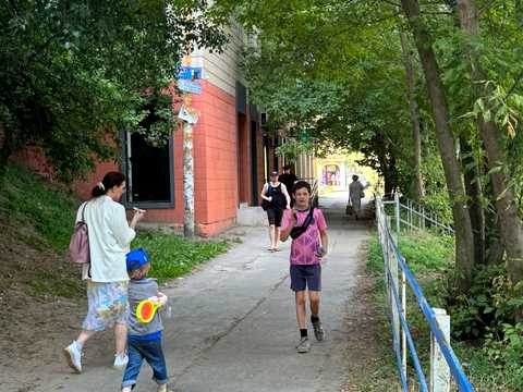 комерційна за адресою Свободи просп., 2