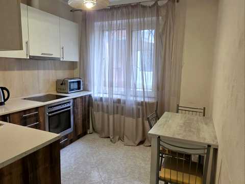 квартира за адресою Євгена Чикаленка вул., 50/3