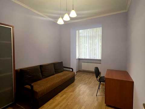 квартира за адресою Маяковського просп., 4