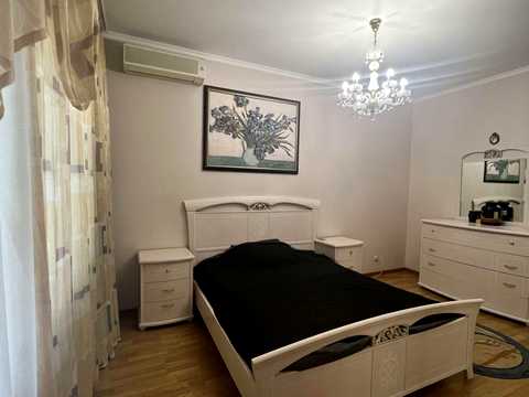 квартира за адресою Маяковського просп., 4