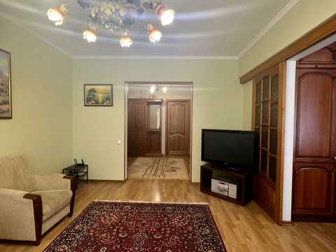 квартира за адресою Маяковського просп., 4
