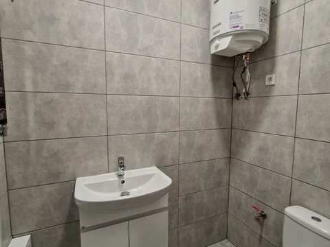 комерційна за адресою Залізнична вул., 9-А