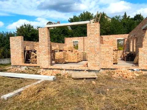 будинок за адресою Лугова