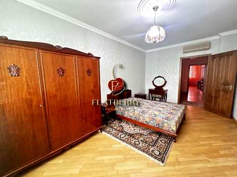 квартира за адресою Костянтинівська вул., 10
