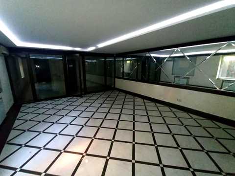 комерційна за адресою Уманська вул., 35