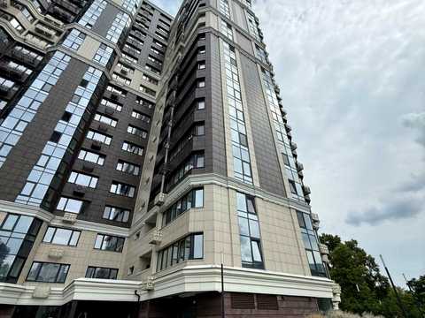 комерційна за адресою Київ, Золотоустівська вул., 25