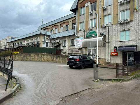 комерційна за адресою Червоної Калини просп., 109