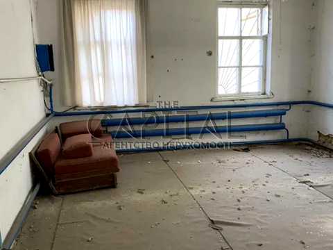 комерційна за адресою Чкалова вул., 5