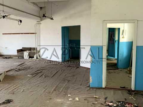комерційна за адресою Чкалова вул., 5