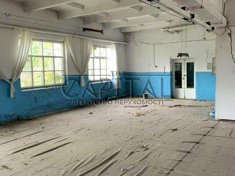 комерційна за адресою Чкалова вул., 5