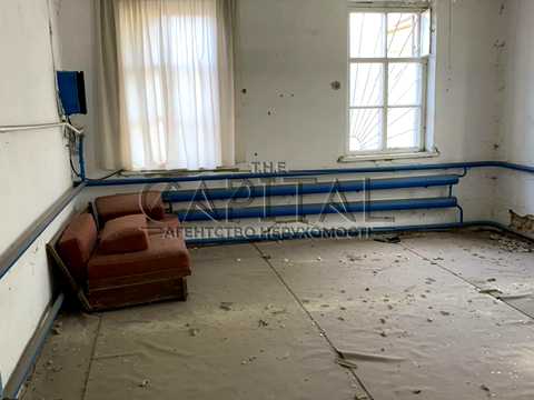 комерційна за адресою Чкалова вул., 5