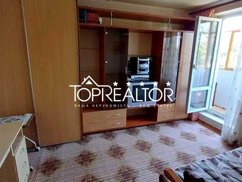 квартира по адресу Гвардейцев-Широнинцев ул., 61а
