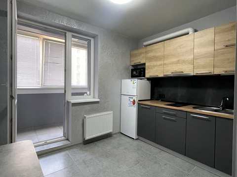 квартира за адресою Козакевича вул., 25