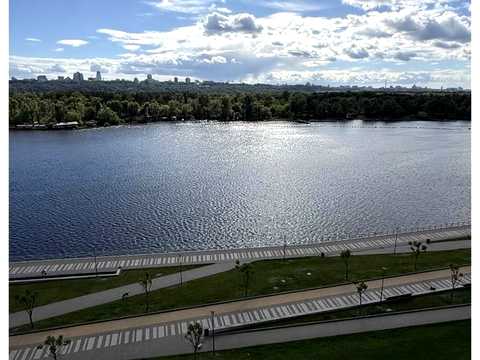 квартира за адресою Дніпровська набережна вул., 15-К