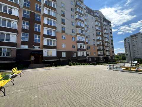квартира по адресу Степана Бандери ул., 40/2Б