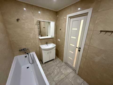квартира за адресою Крушельницької вул., 35