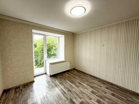 квартира за адресою Крушельницької вул., 35