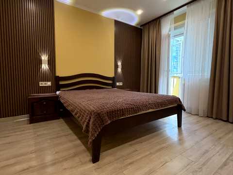 квартира за адресою Залізнична вул., 21