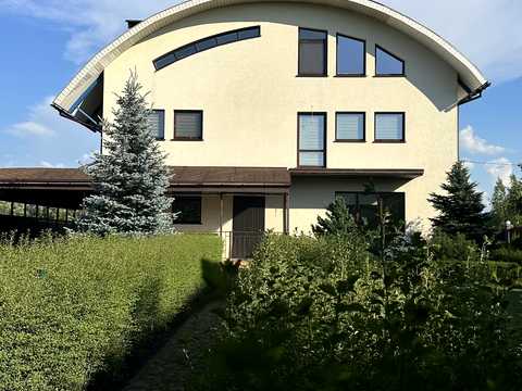 будинок за адресою Сонячна, 37