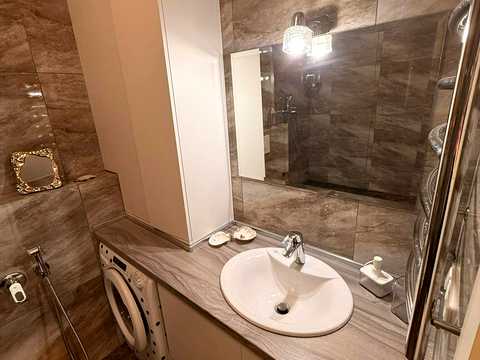 квартира за адресою Жилянська вул., 68