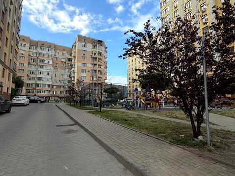 квартира за адресою В'ячеслава Чорновола просп. (), 73