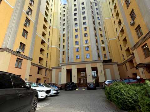 квартира по адресу Черновола просп. (700-летия Львова), 73