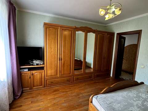 квартира за адресою Тролейбусна вул., 16